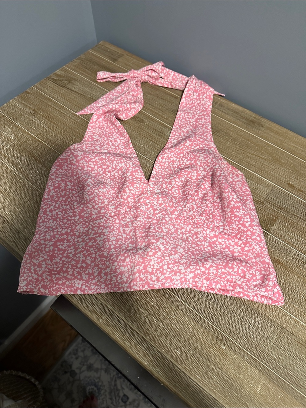 Abercrombie & Fitch Pink Floral Halter Crop